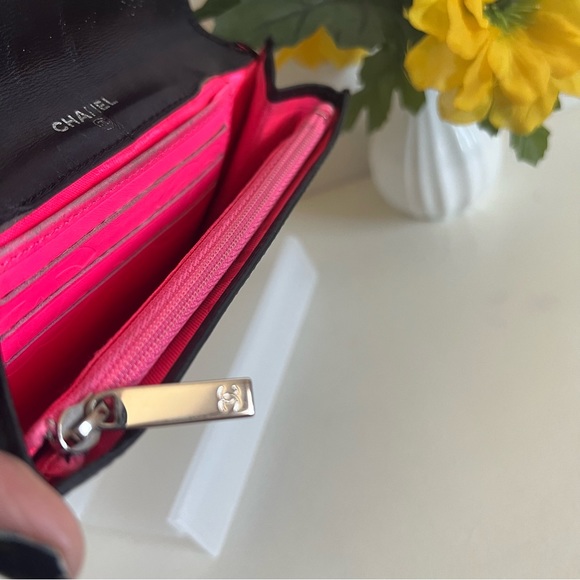 ❗️Sold ❗️Authentic Chanel wallet🩷❤️ - Picture 9 of 13